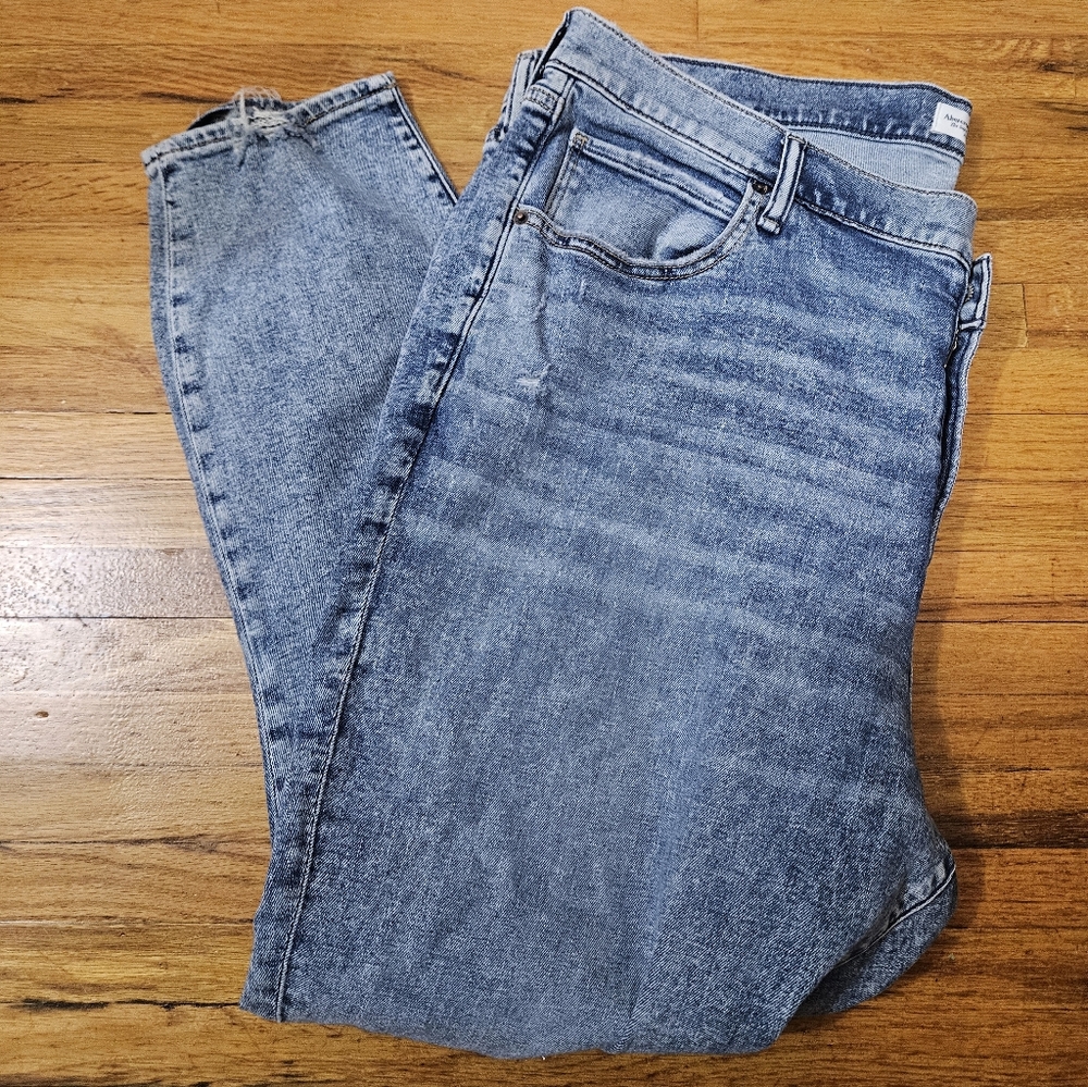 Abercrombie & Fitch Super Skinny Ankle High Rise Distressed Jeans Plus 24 Short